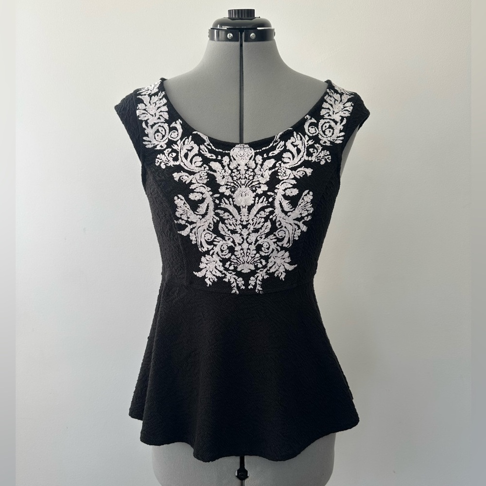 Free People - Peplum top - black with white brocade pattern - size Medium